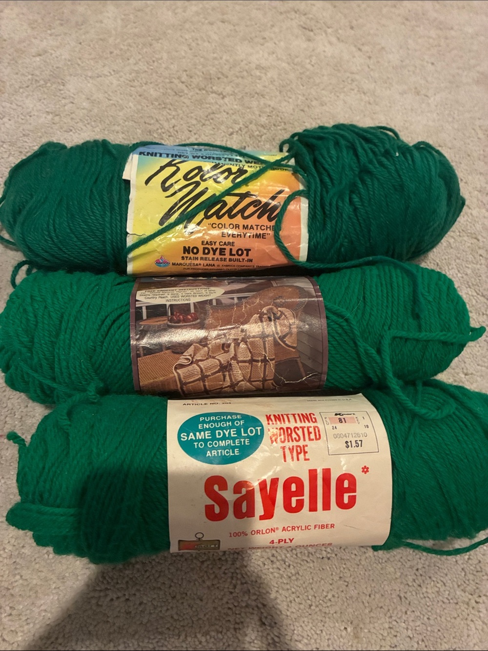 Various green acrylic yarn lot